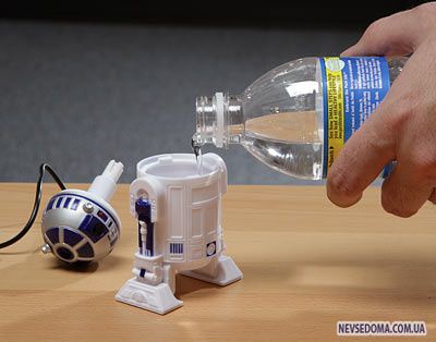  R2-D2     (3 )