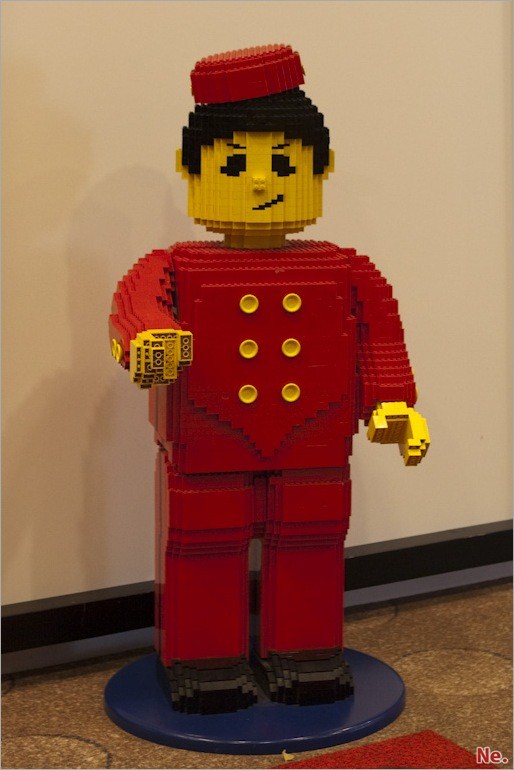 1651  Legoland