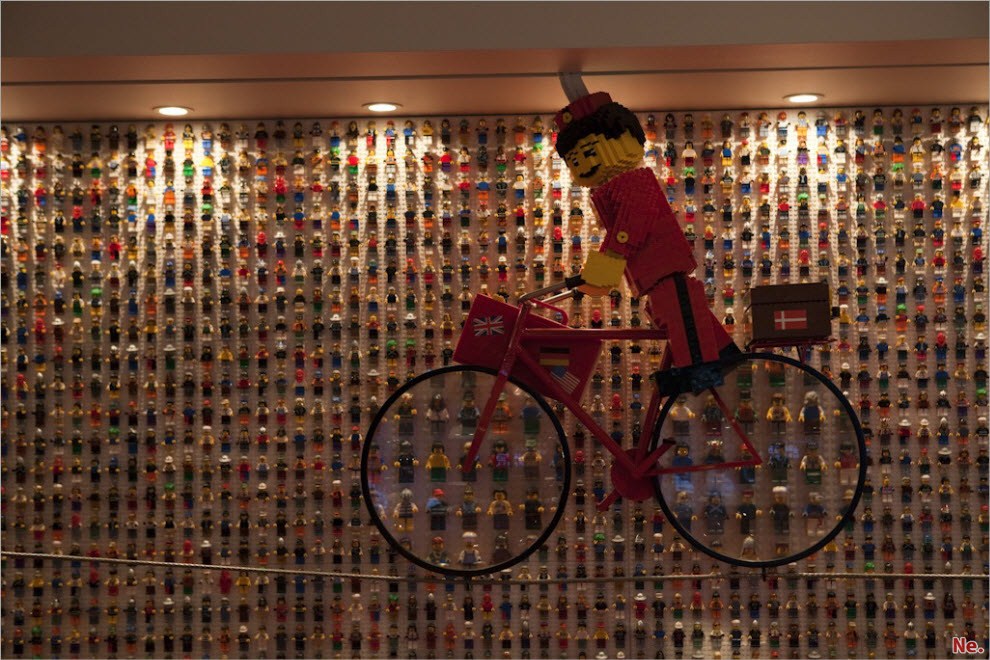 2236  Legoland