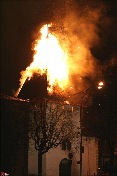 Пожар в Псковском кремле (21 фото + видео)