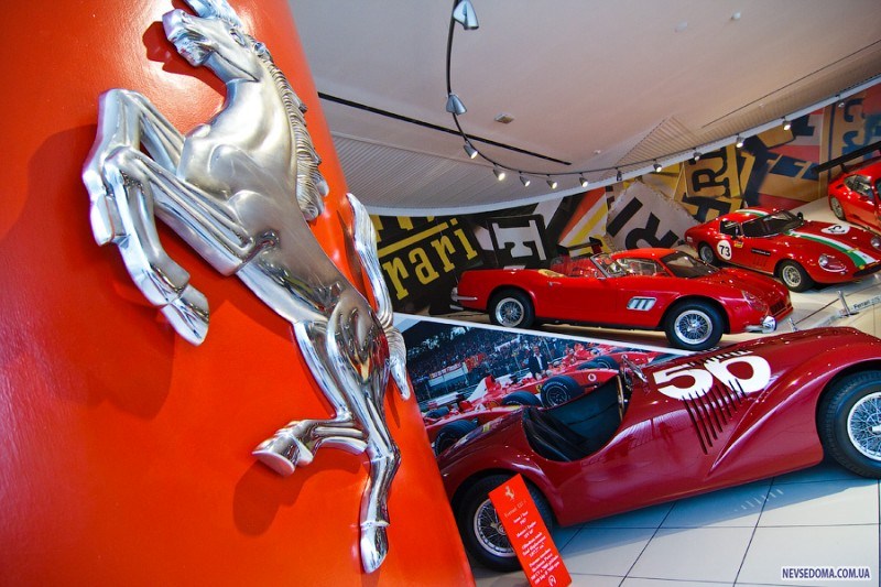 images2 800x533  Ferrari, Maranello MO