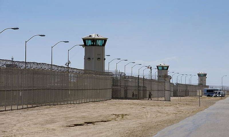 073 Тюрьма в Калифорнии: отделение строгого режима