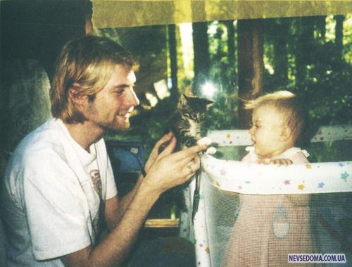 Kurt Cobain and his daughter