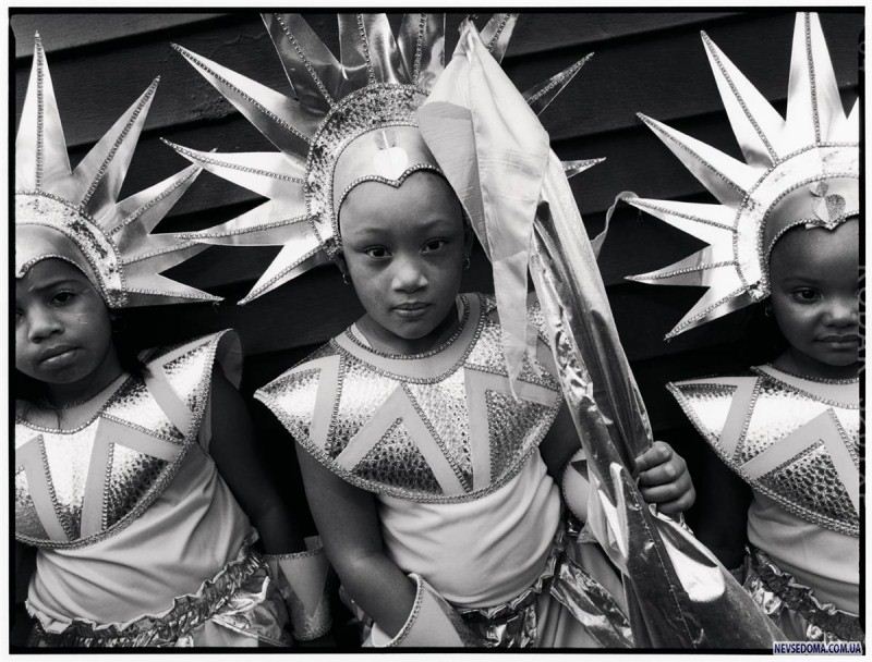 21.  :  ,             , -. (Mary Ellen Mark / Character Project)