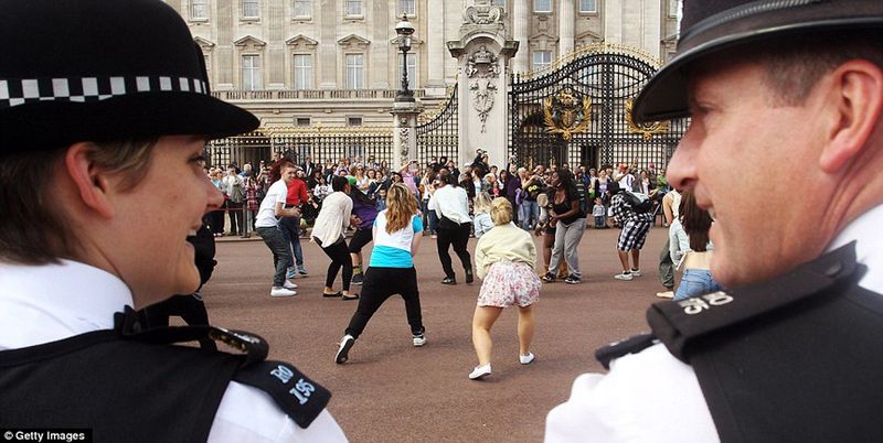 Big Dance Royal Flashmob (5 )