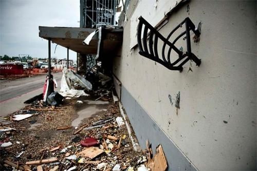 Ужасающая сила торнадо Joplin (10 Фото)