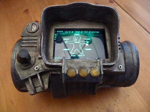   Pip Boy 3000  Fallout 3 (3 )