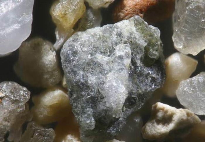Песок под микроскопом (11 фото)