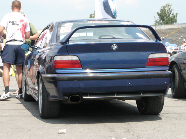 10-   BMW   (50 )