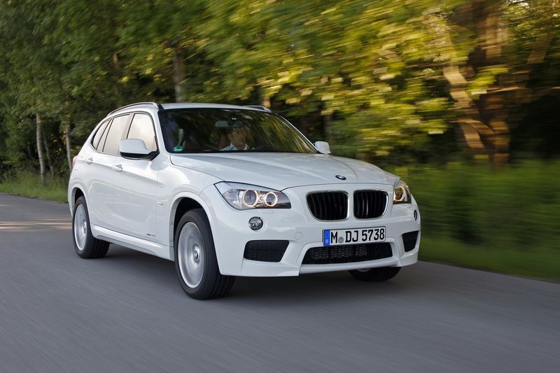 BMW X1     (18 )