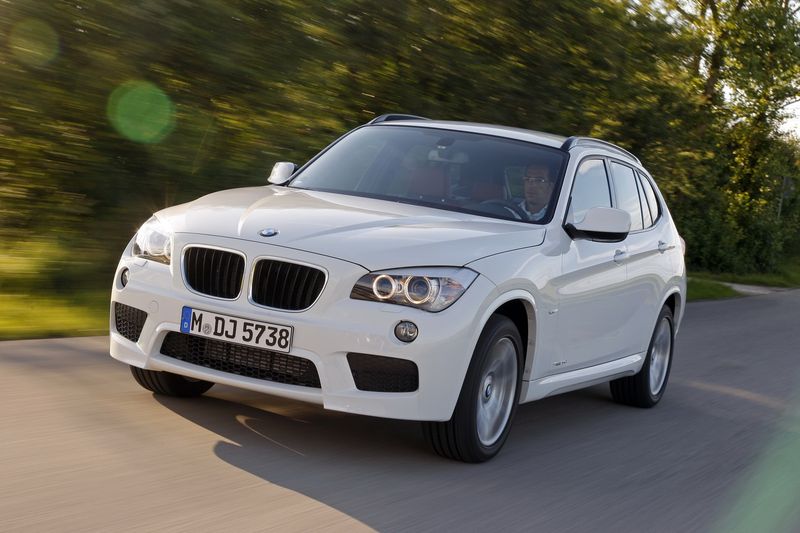 BMW X1     (18 )