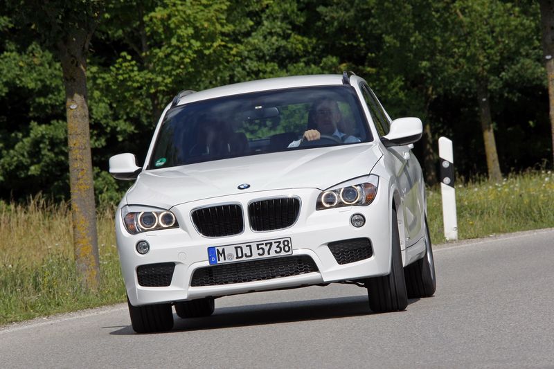 BMW X1     (18 )