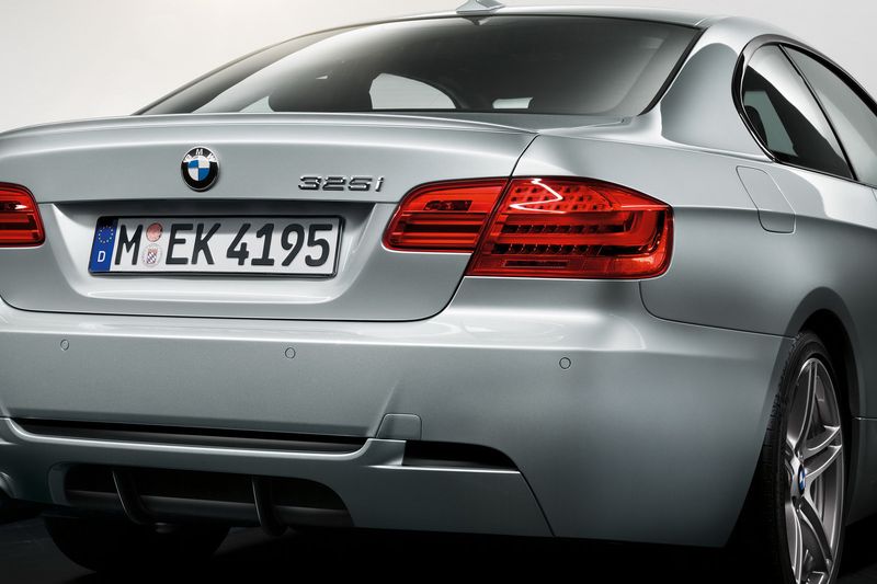    BMW 3- (7 )