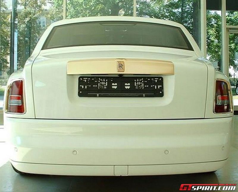  Rolls-Royce Phantom   (5 )