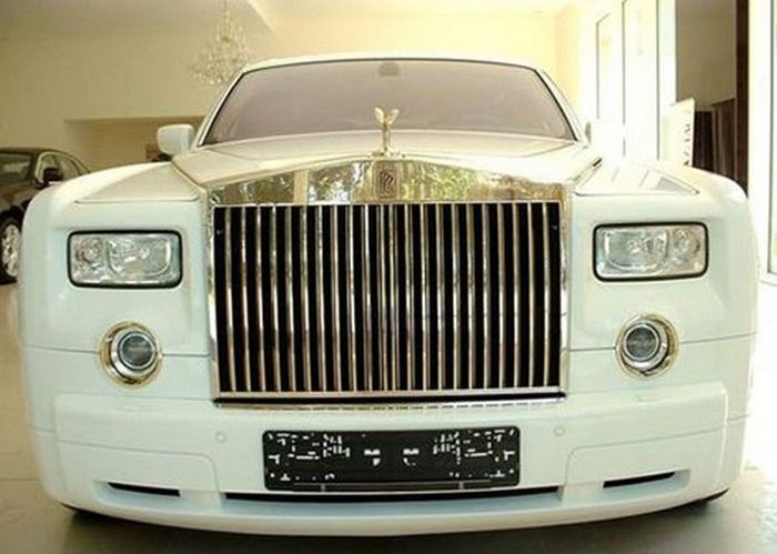  Rolls-Royce Phantom   (5 )
