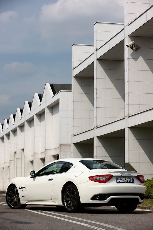 Maserati GranTurismo S  - (4 )