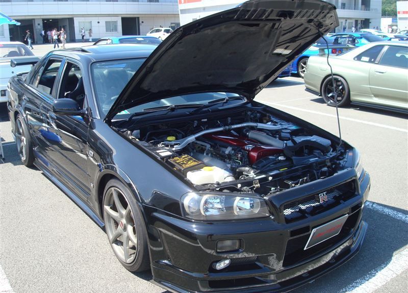      Nissan Skyline (22 )