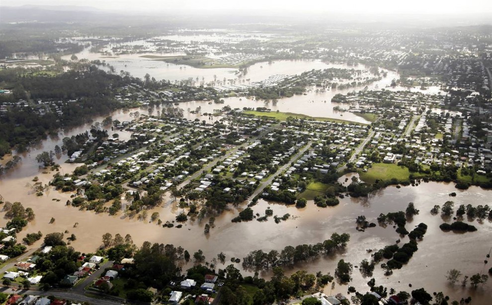ss 110113 australia floods 06.ss full 990x615     