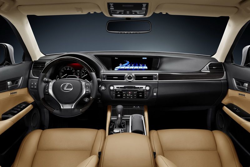    Lexus GS (50 +)