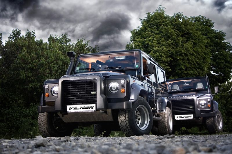 Land Rover Defender Oligarch Edition (16 )
