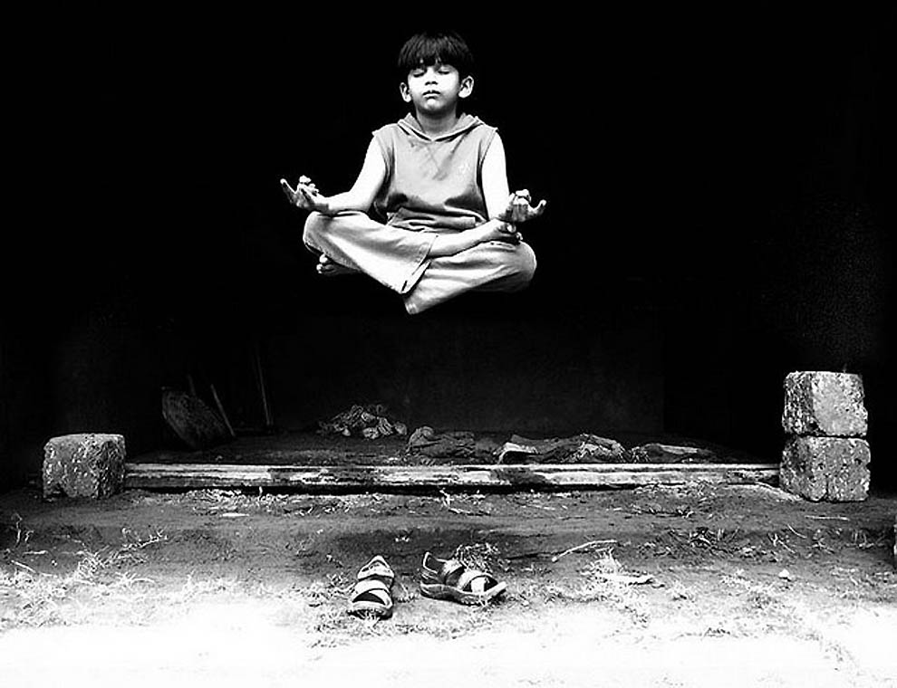 Levitation Photography – Mid Air Magic