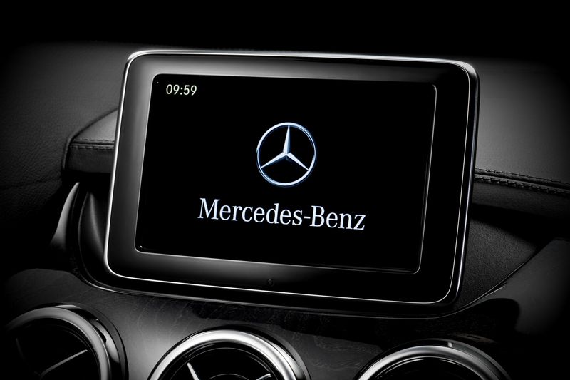  Mercedes-Benz B-Class   (52 )