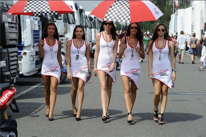   -    MotoGP 2011 (53 )