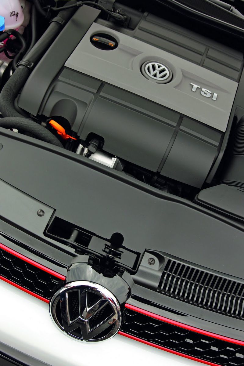 Volkswagen Golf GTI Edition 35 (27 )