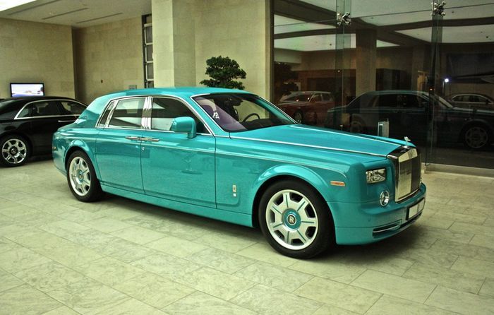  Rolls-Royce Phantom     Al Thani (3 )