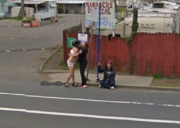 Google Street View.  5. (38 )