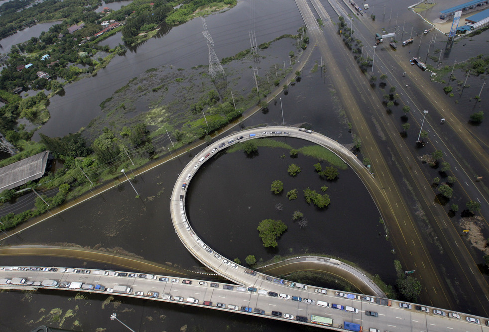 thailand flooding 11   :  