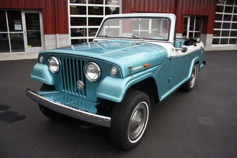    Jeep Jeepster Commando Convertible (53 )