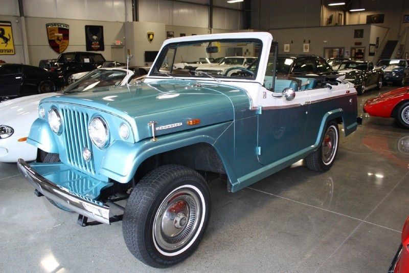    Jeep Jeepster Commando Convertible (53 )