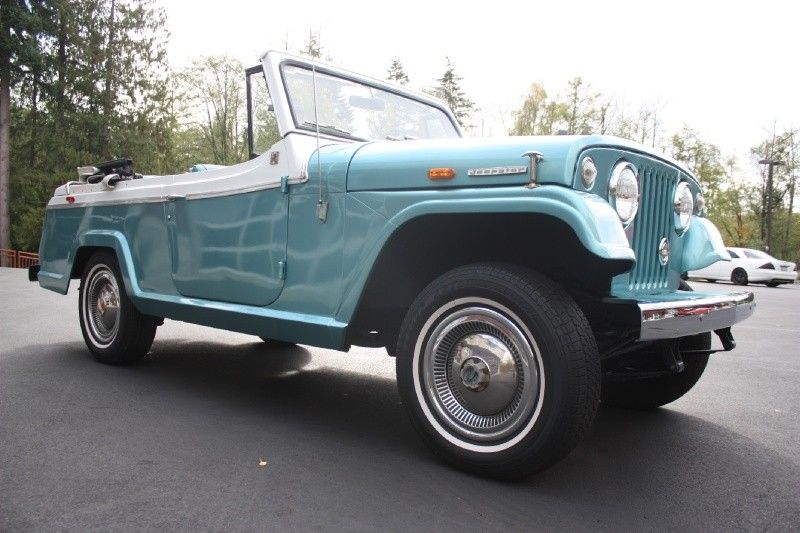    Jeep Jeepster Commando Convertible (53 )