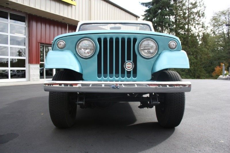    Jeep Jeepster Commando Convertible (53 )