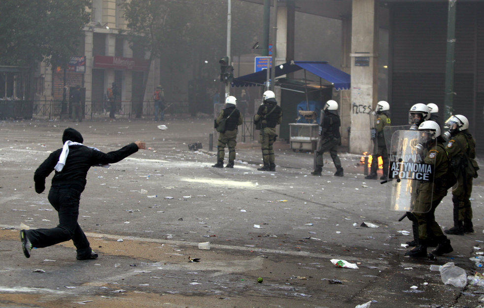 greece riots 101911 18   :   