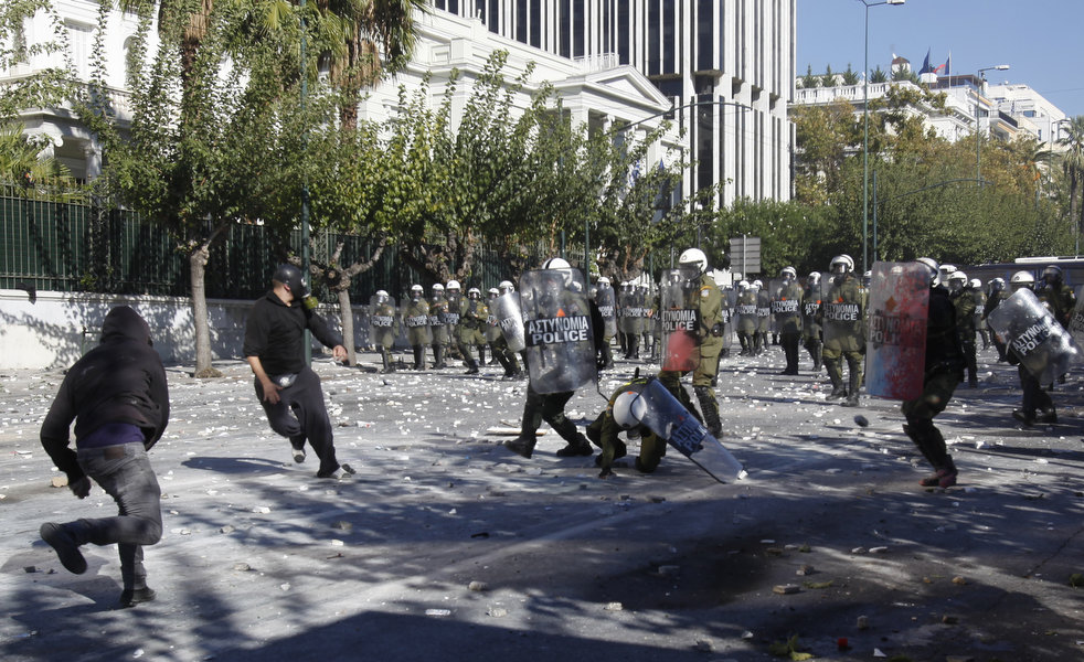 greece riots 101911 20   :   