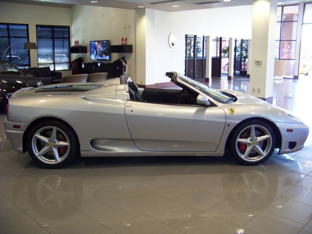  Ferrari 360 Spider    92000$ (26 )
