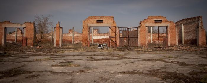 По Чернобылю на мотоцикле (46 фото)