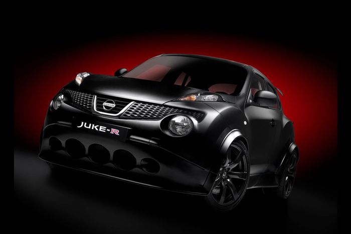     Nissan Juke-R (9 )