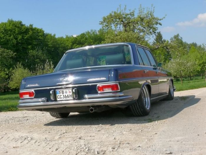     Mercedes (150 )