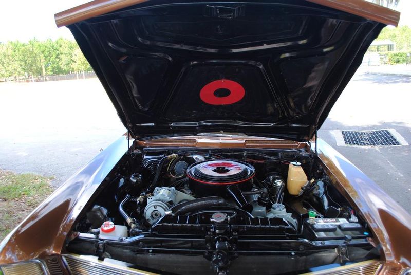 Редкий Buick Riviera 1965 года выставлен на продажу (56 фото)