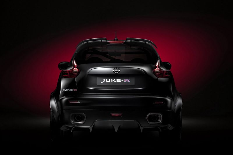    Nissan Juke-R (76 +)