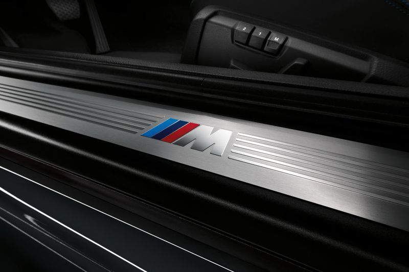 BMW 6-Series Gran Coupe  M- (8 )