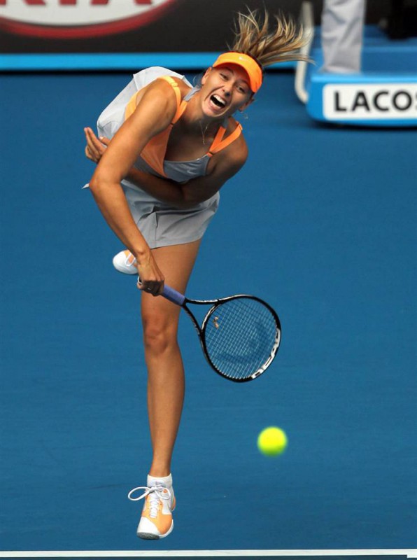 04 596x800 Australian Open 2011 –    ( 1)
