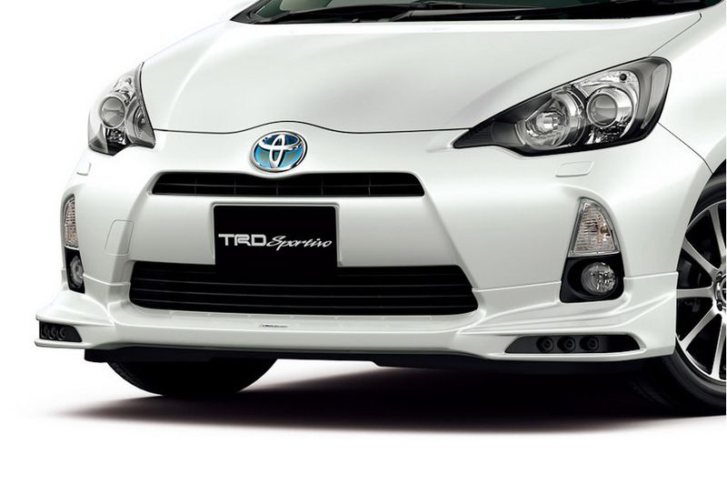 Toyota Prius C (Aqua)  -  TRD (11 )