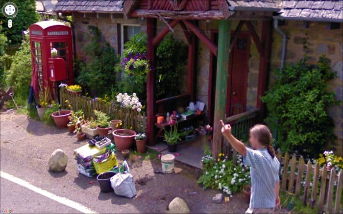  ,   Google Street View (58 )