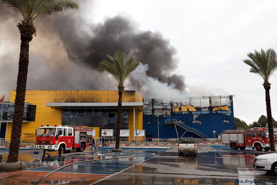 Пожар в IKEA (33 фотографии), photo:13
