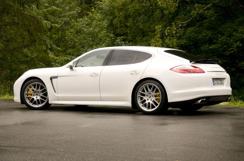  Porsche Panamera      (63 )