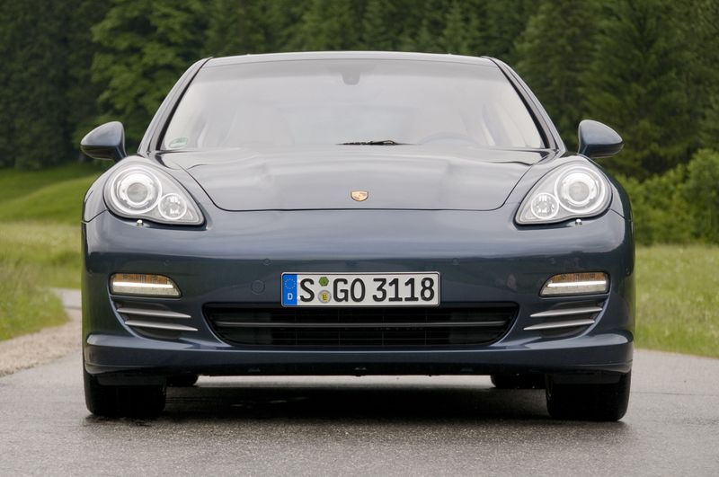  Porsche Panamera      (63 )